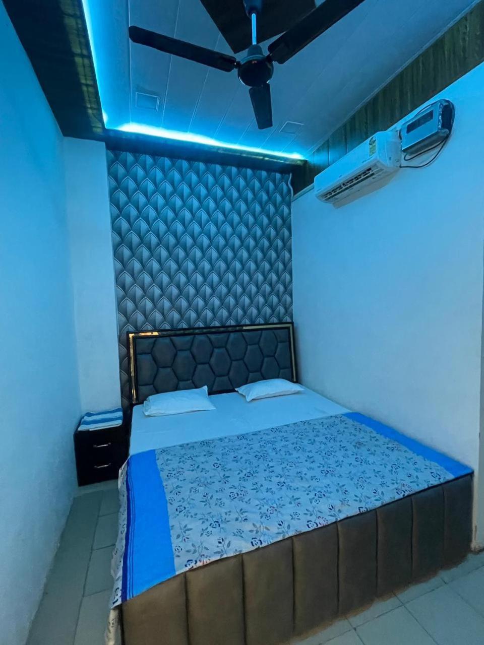 מלון מטורה Hari Krishnam Residency מראה חיצוני תמונה